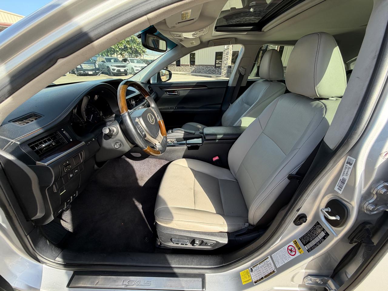 Lexus ES 350 Sedan 2013