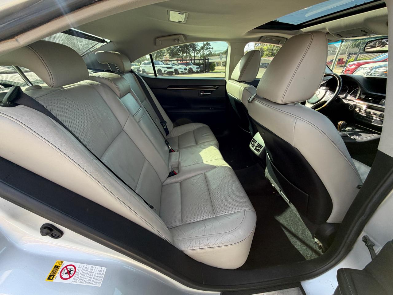 Lexus ES 350 Sedan 2013