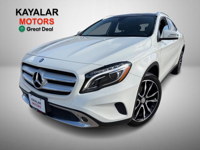 White 2015 Mercedes-Benz GLA SUV / Crossover Front-Wheel Drive Automatic