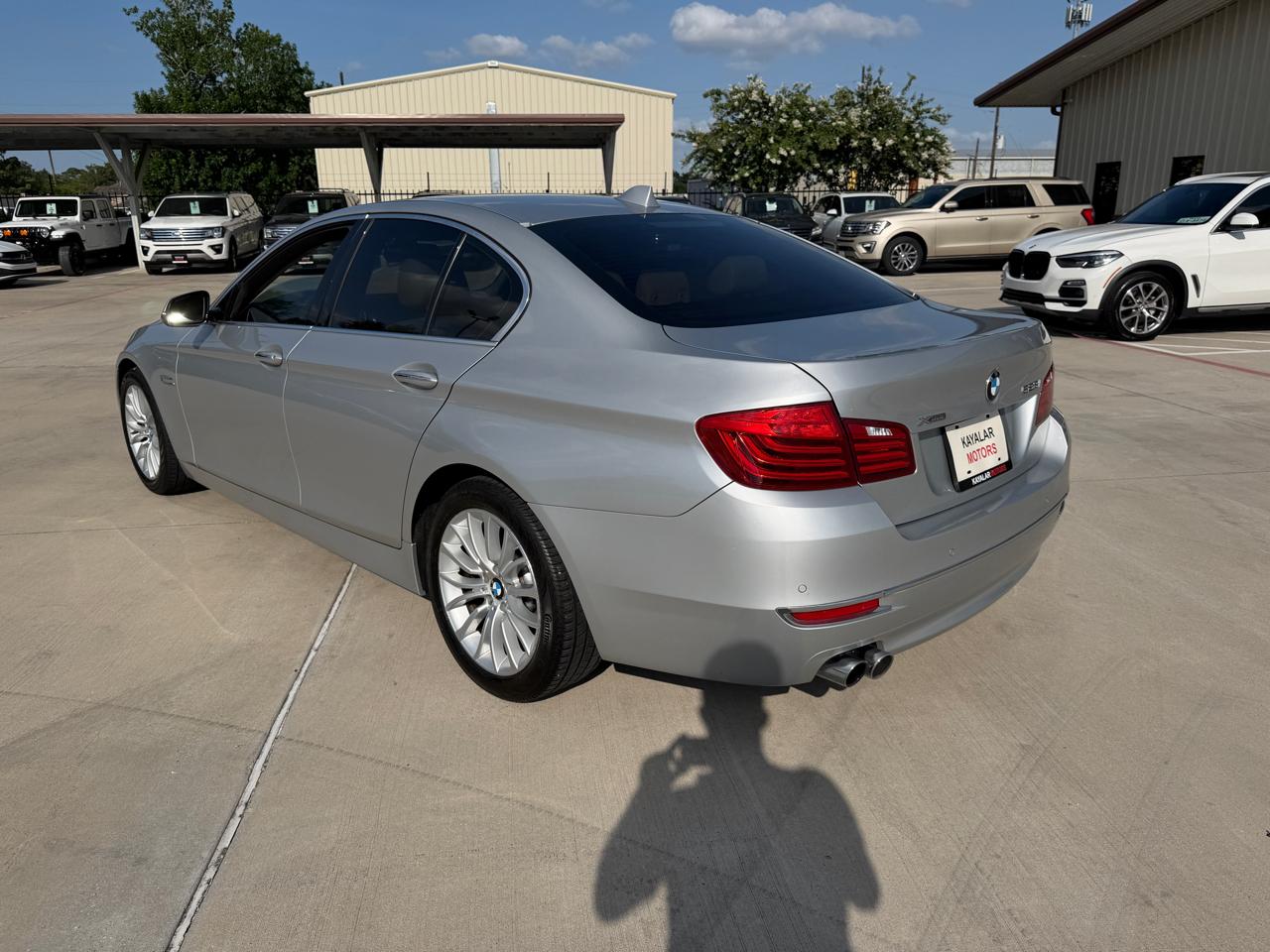 BMW 5-Series 528i xDrive 2015