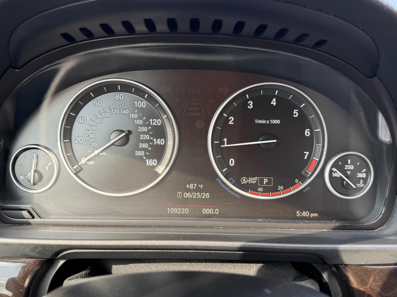 BMW 5-Series 528i xDrive 2015