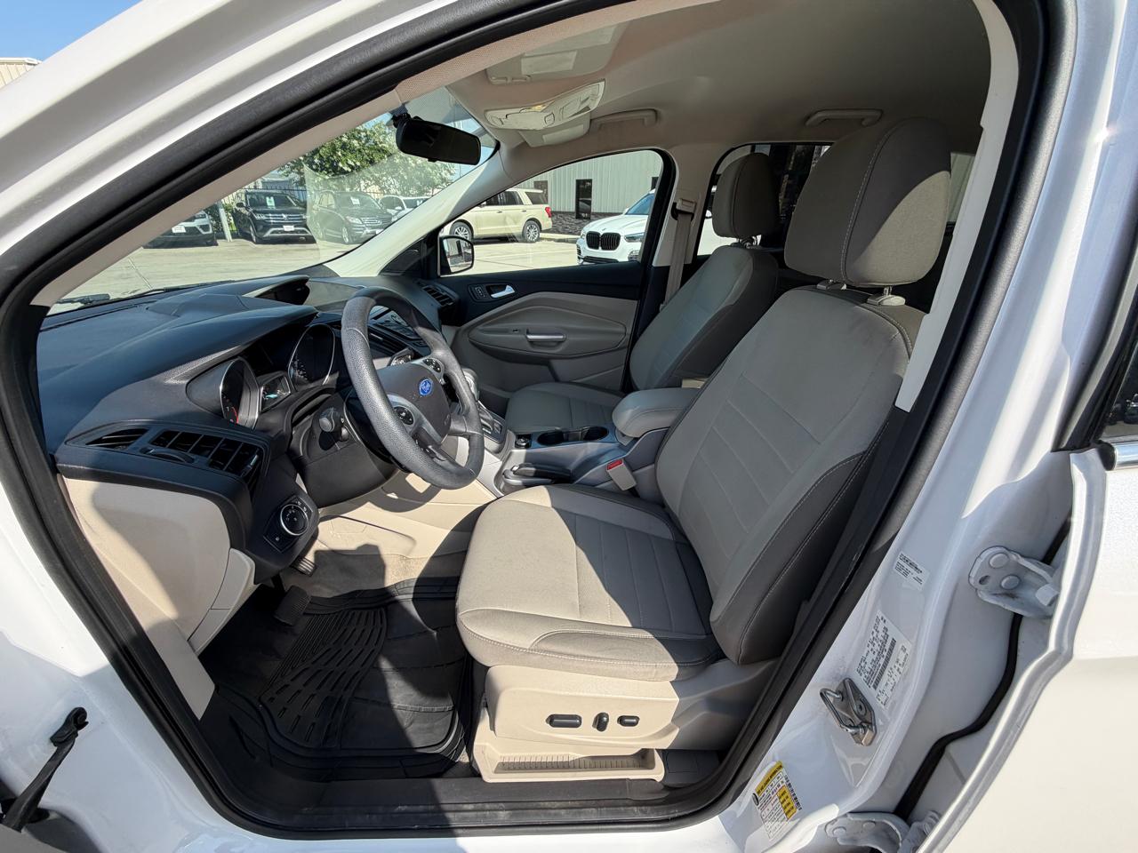 Ford Escape SE FWD 2016
