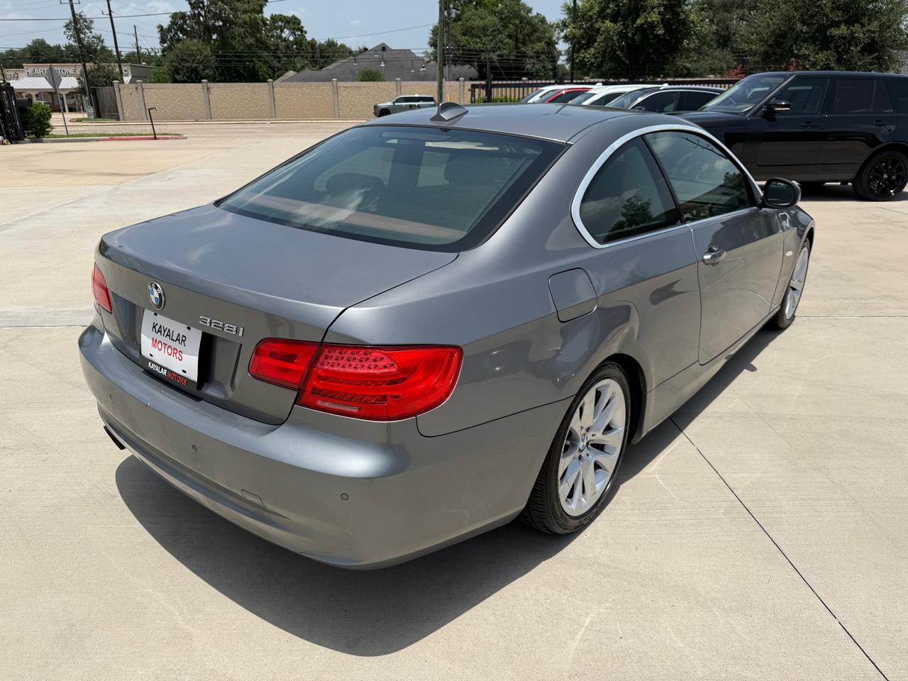BMW 3-Series 328i Coupe - SULEV 2011