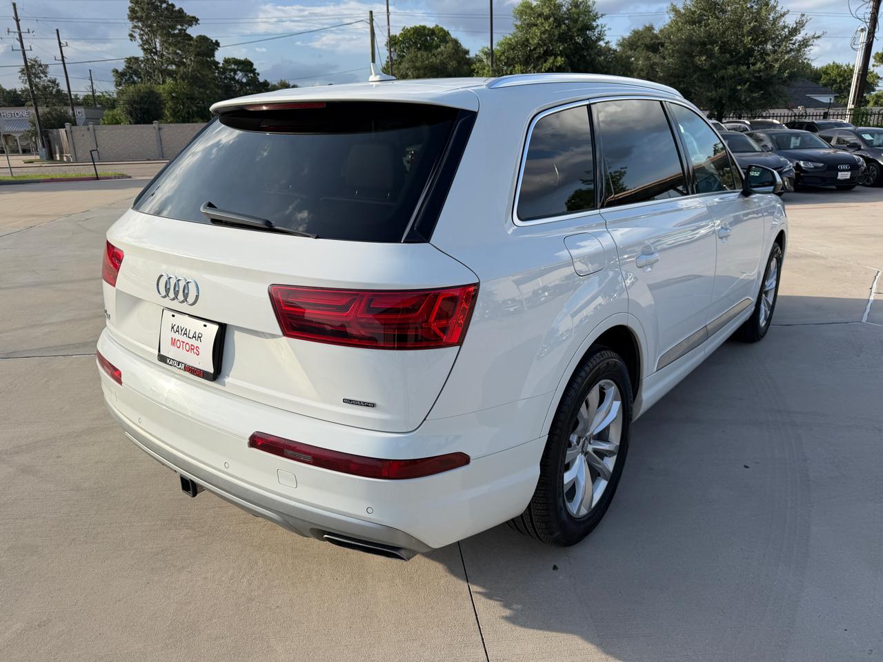 Audi Q7 2.0T Premium Plus quattro 2017