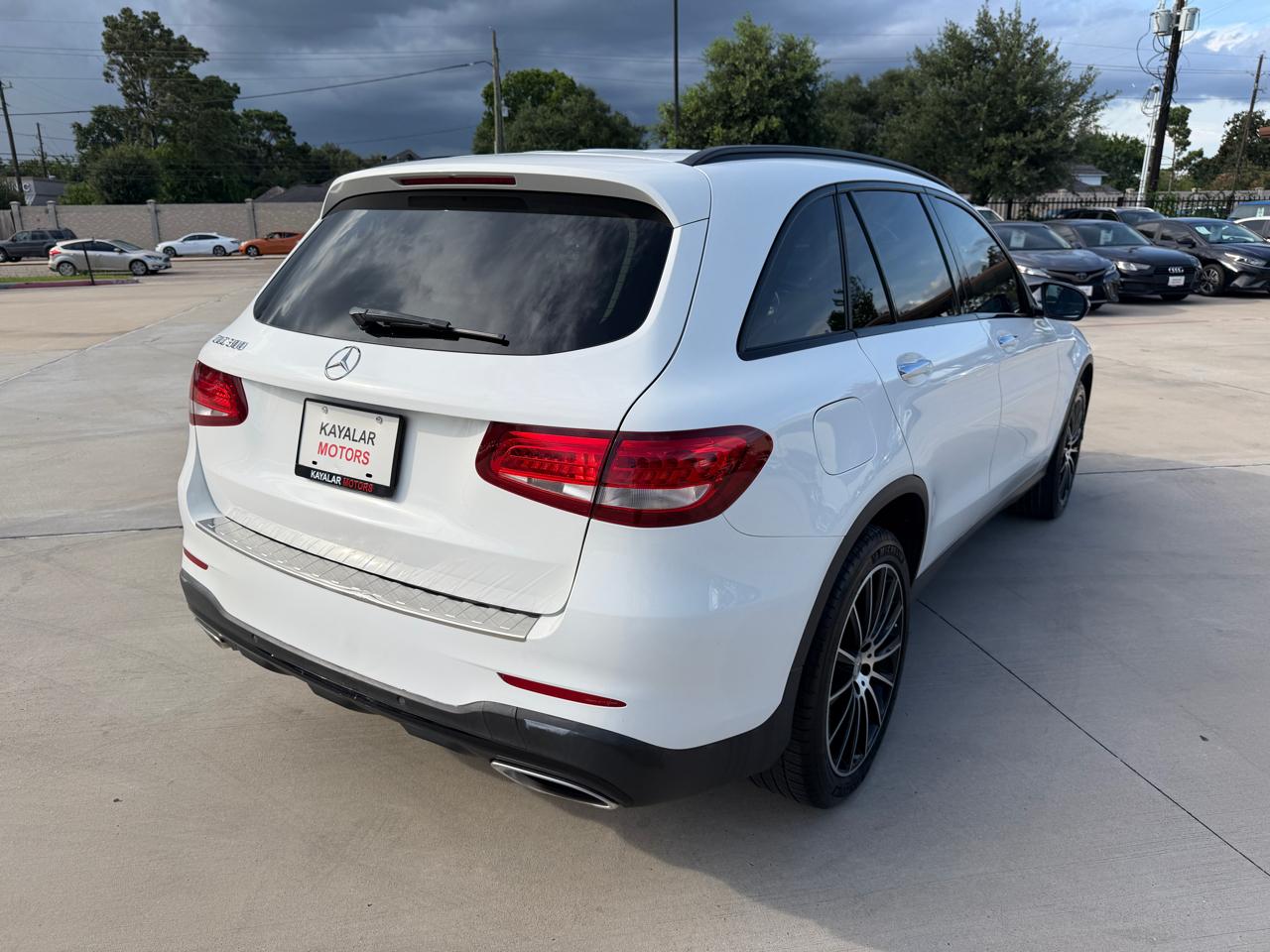 Mercedes-Benz GLC-Class GLC300 2016