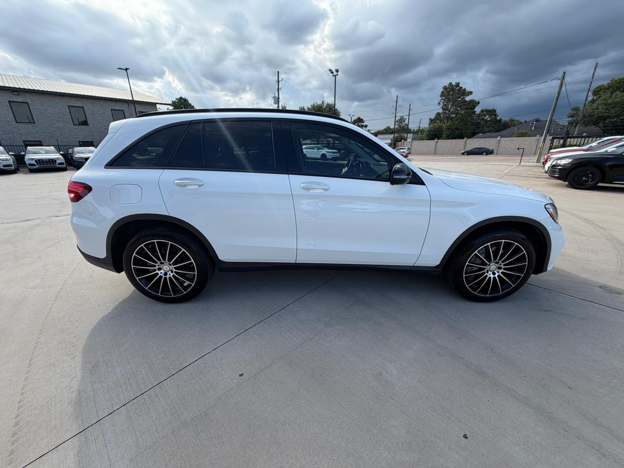 Mercedes-Benz GLC-Class GLC300 2016