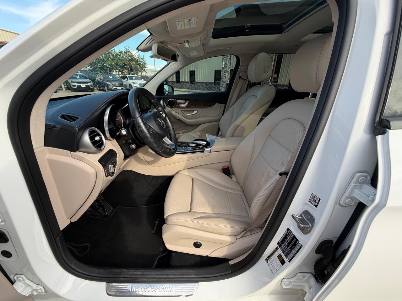 Mercedes-Benz GLC-Class GLC300 2016