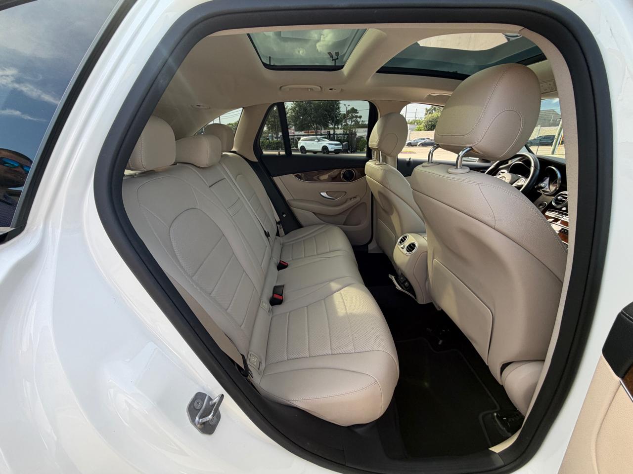 Mercedes-Benz GLC-Class GLC300 2016