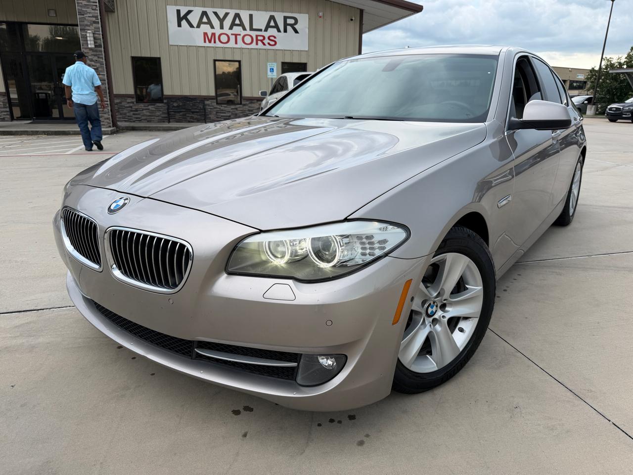 BMW 5-Series 528i 2013