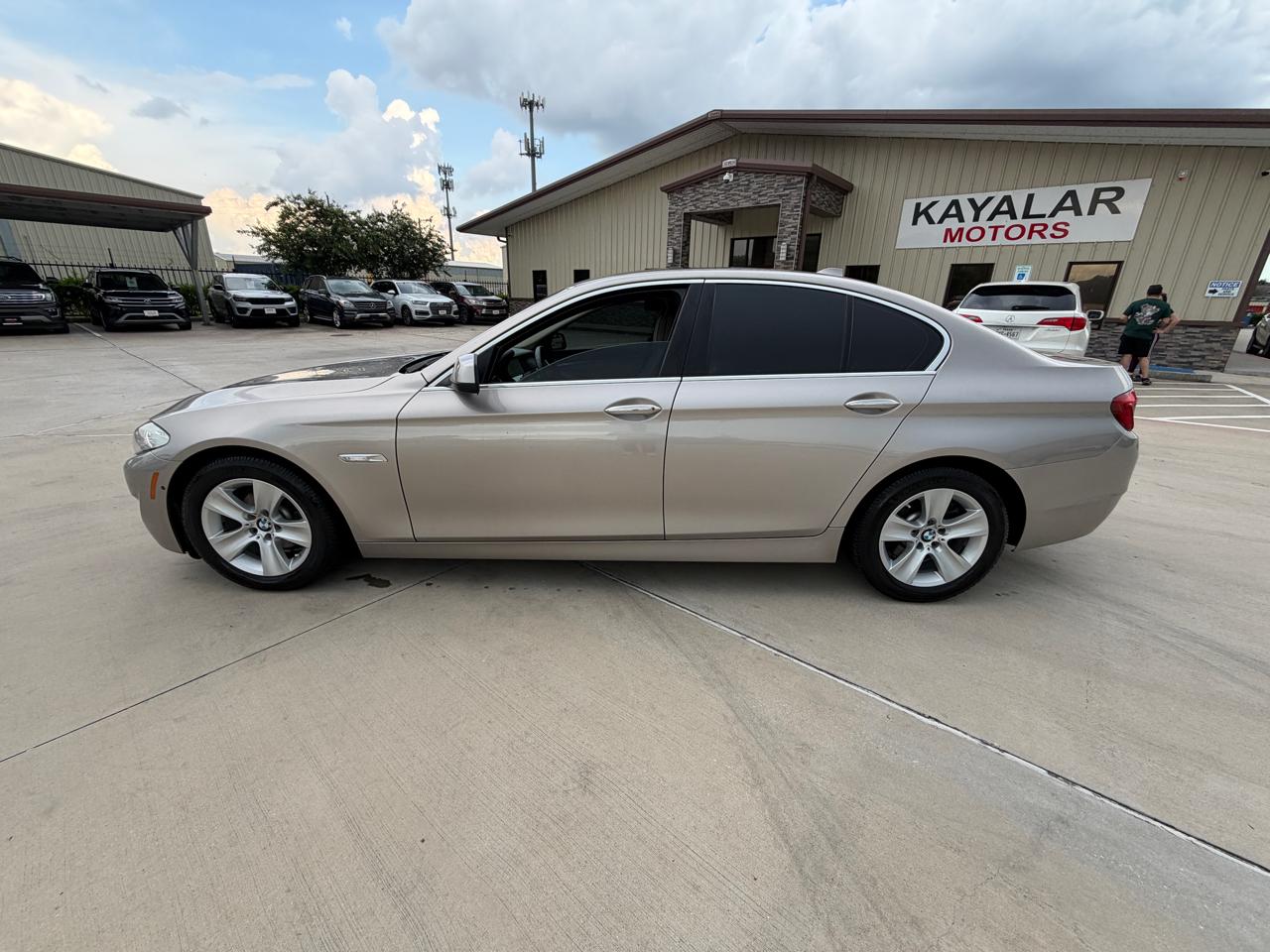 BMW 5-Series 528i 2013