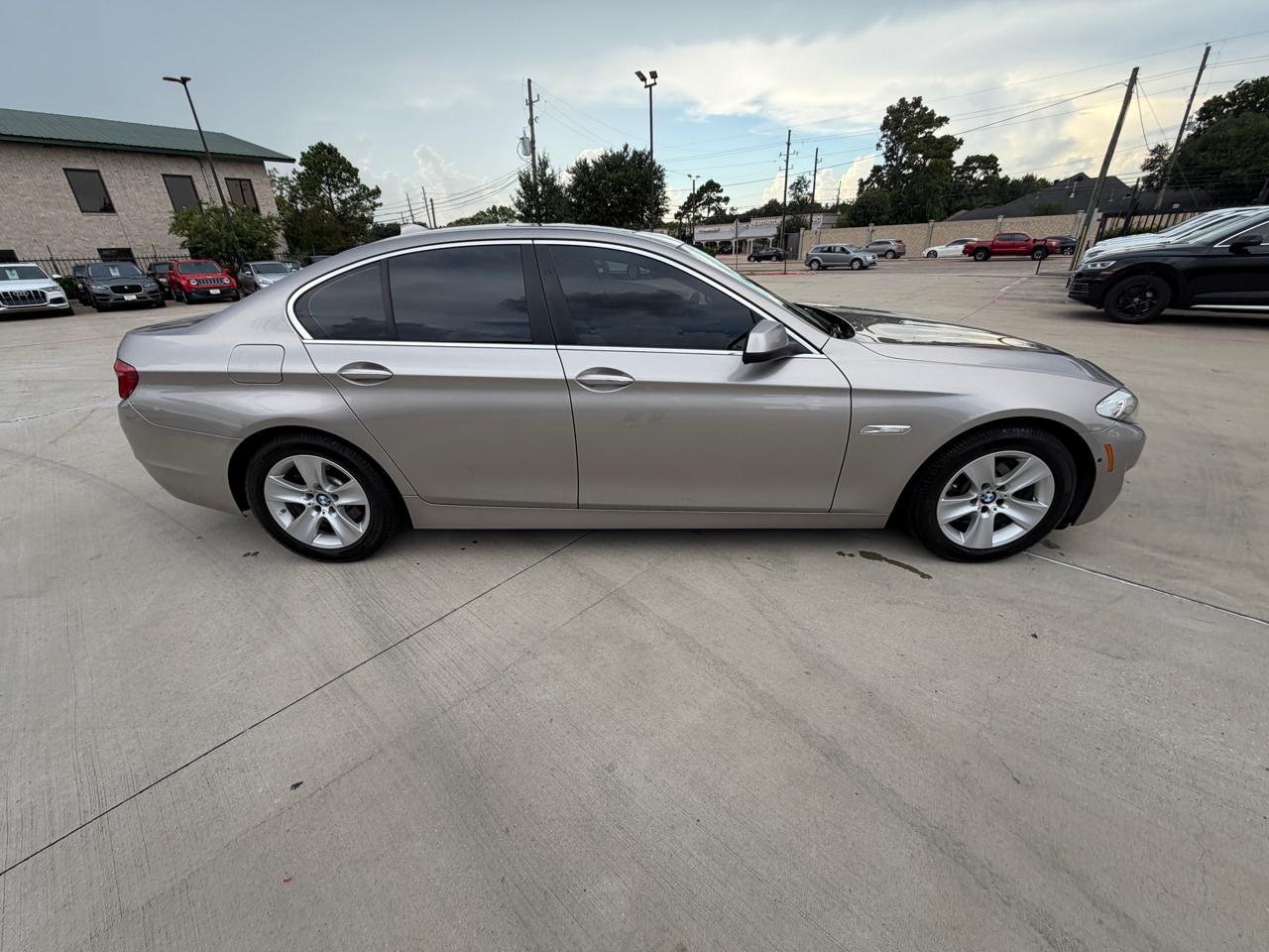 BMW 5-Series 528i 2013