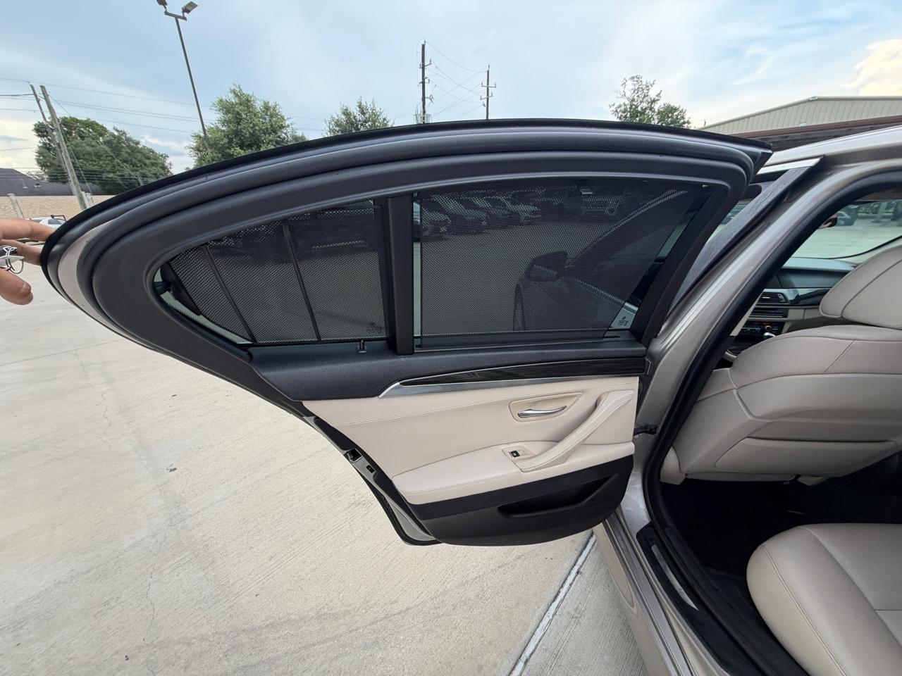 BMW 5-Series 528i 2013