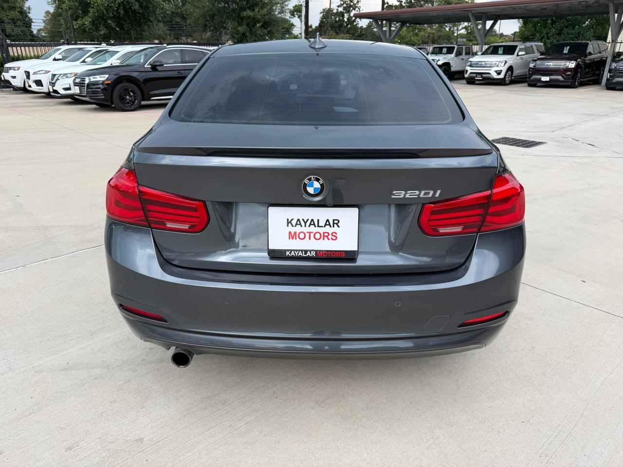BMW 3-Series 320i Sedan 2016