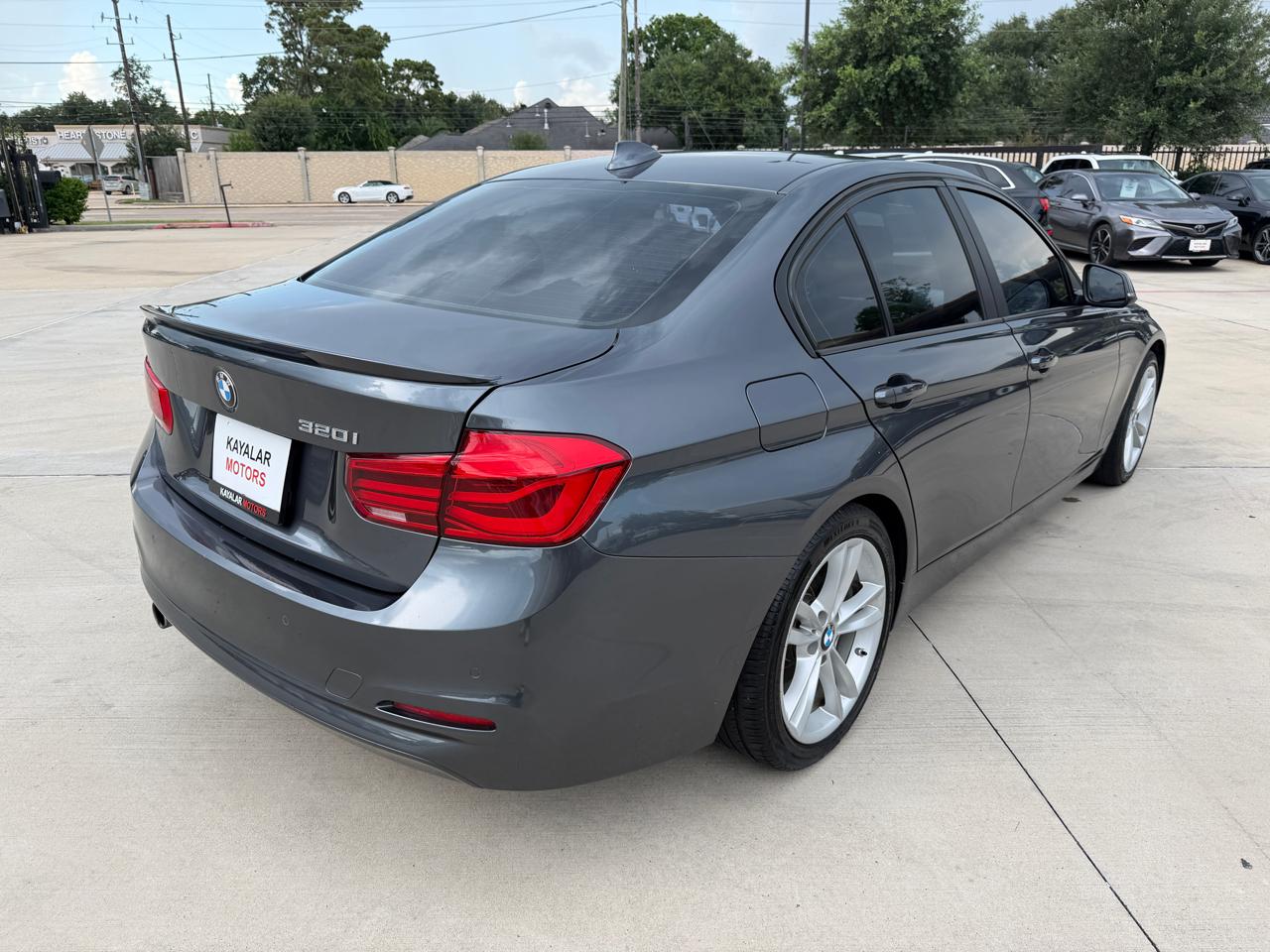BMW 3-Series 320i Sedan 2016