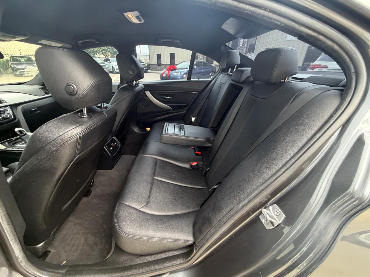 BMW 3-Series 320i Sedan 2016
