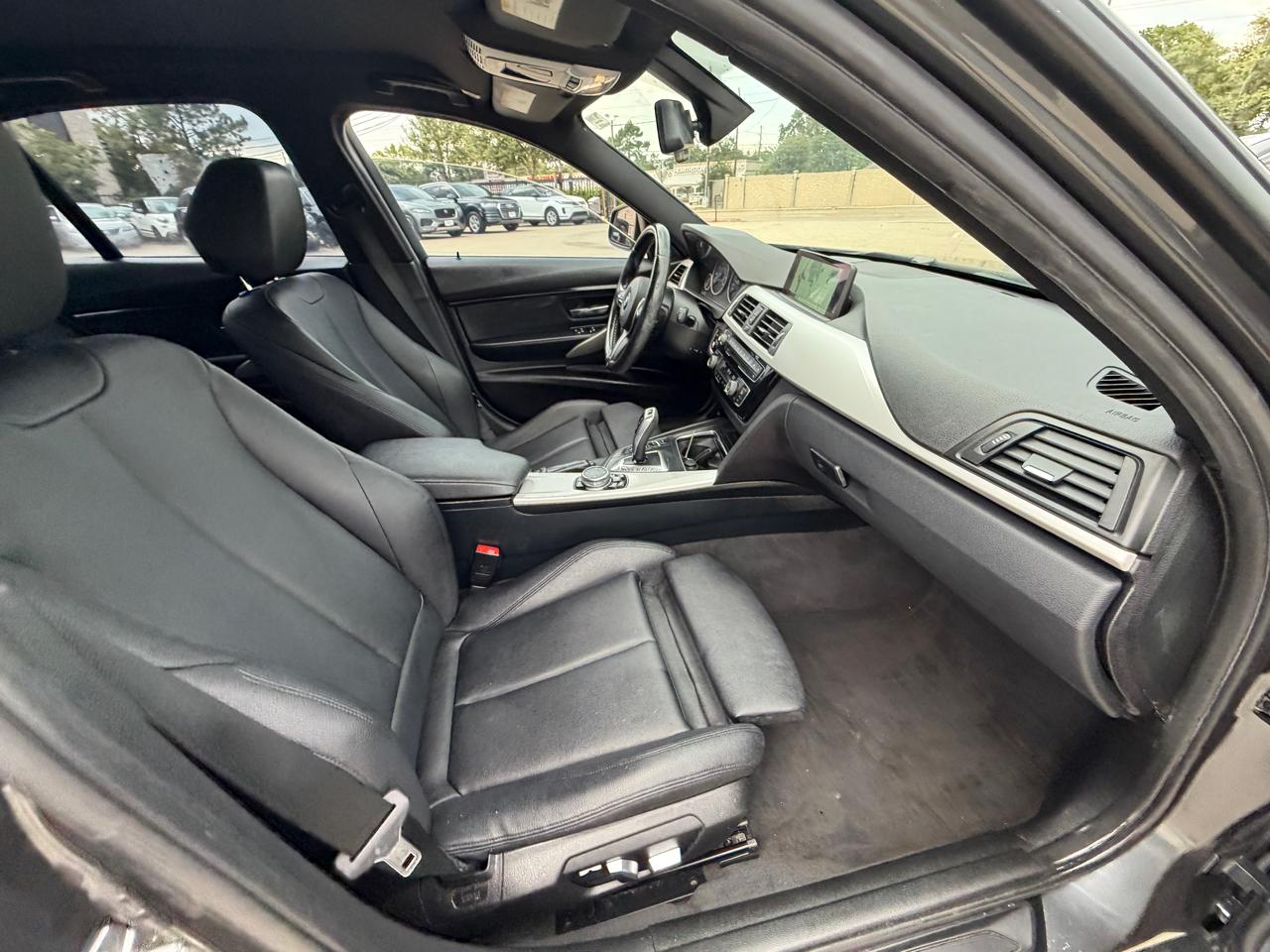 BMW 3-Series 320i Sedan 2016