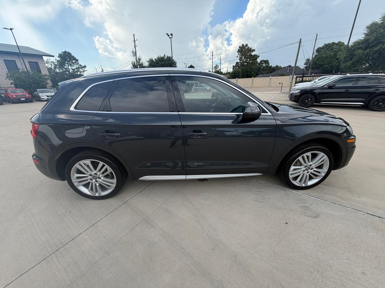Audi Q5 2.0T Premium Plus quattro 2019
