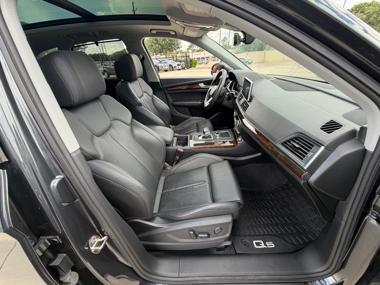 Audi Q5 2.0T Premium Plus quattro 2019