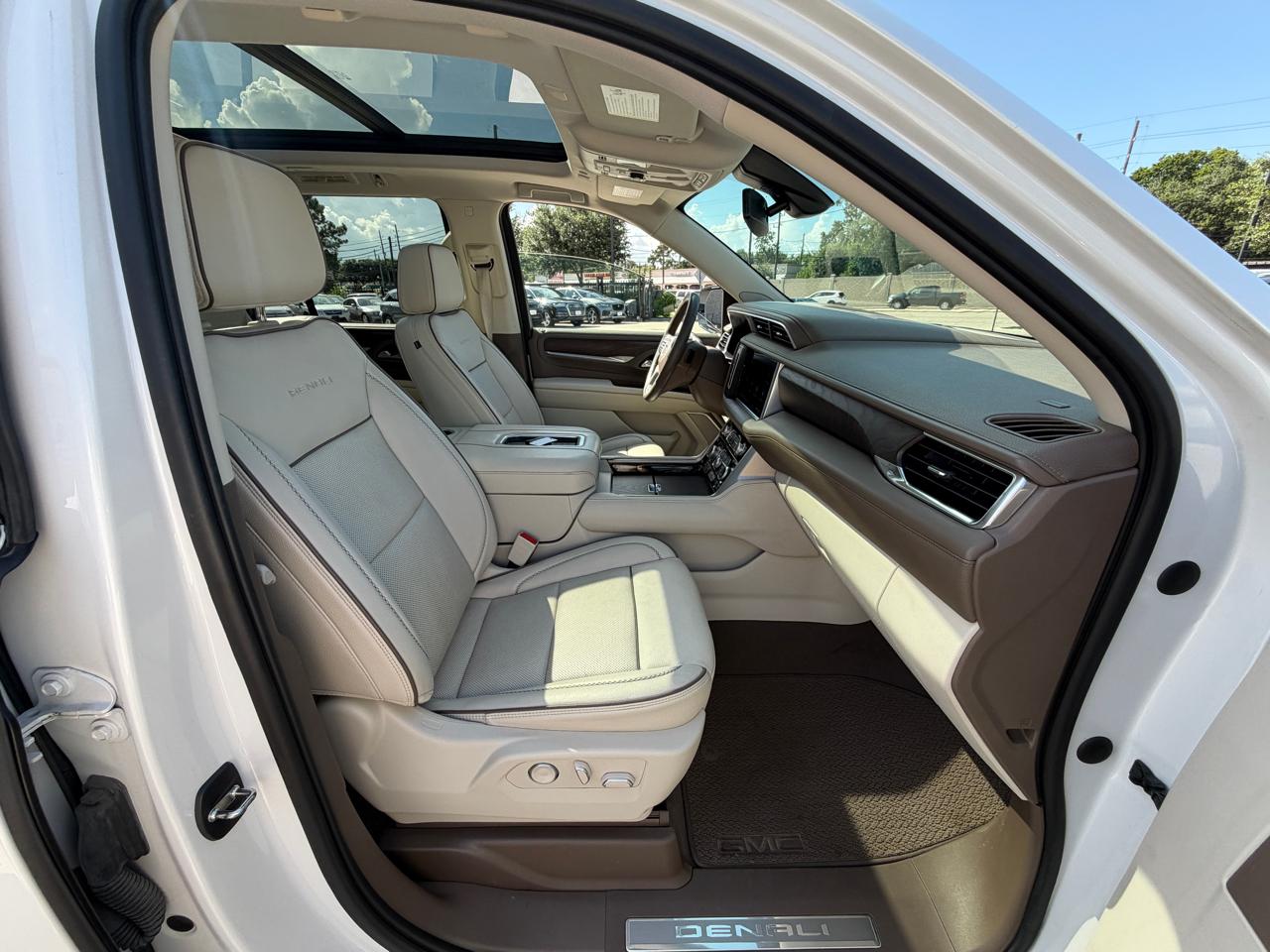 GMC Yukon 4WD 4dr Denali 2021