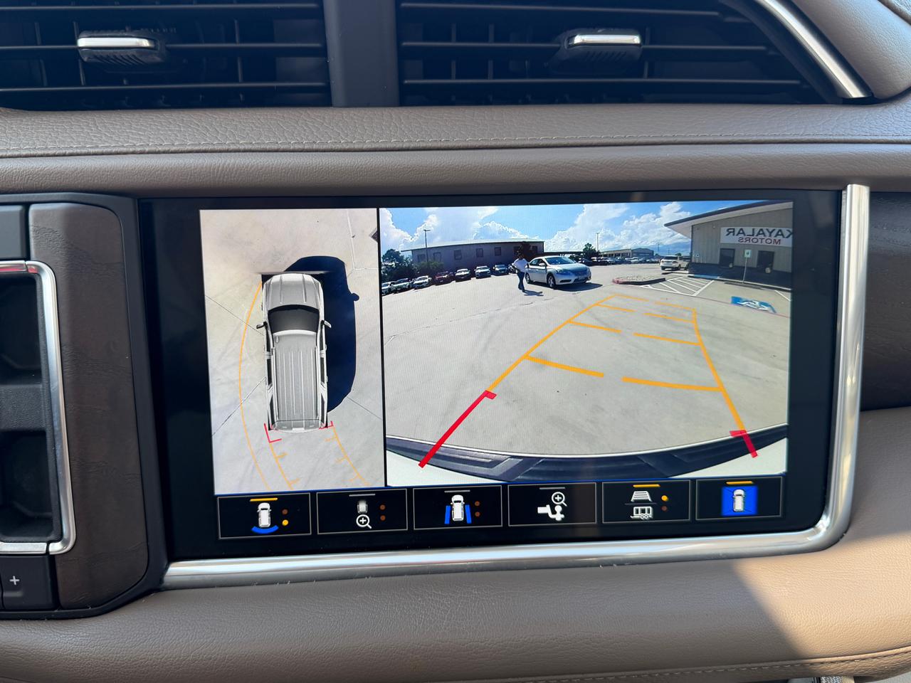 GMC Yukon 4WD 4dr Denali 2021