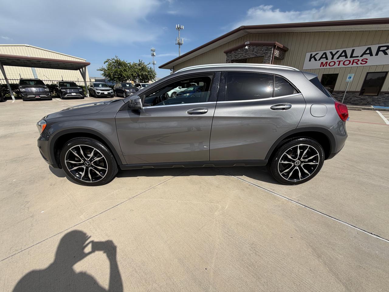 Mercedes-Benz GLA FWD 4dr GLA 250 2016