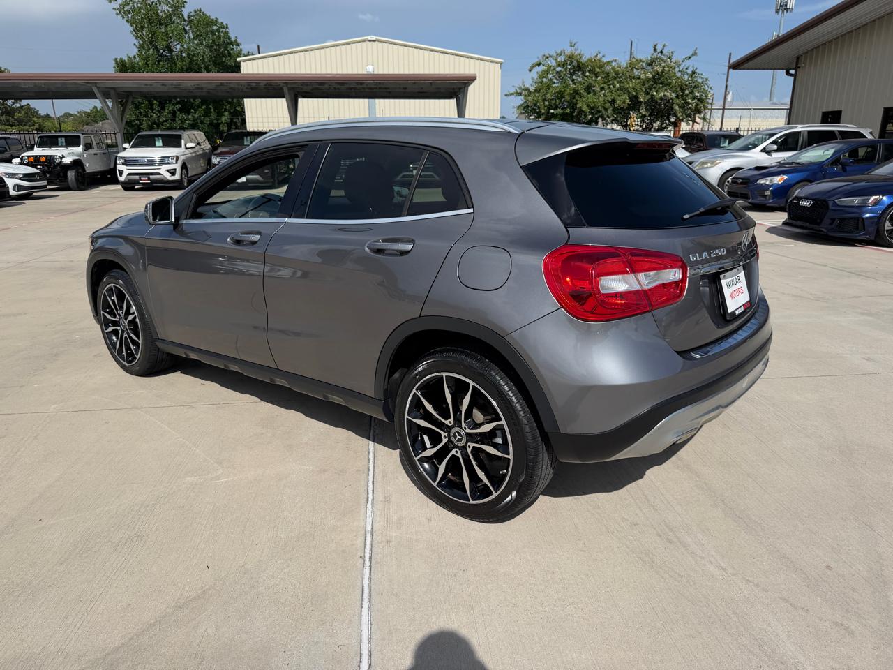 Mercedes-Benz GLA FWD 4dr GLA 250 2016