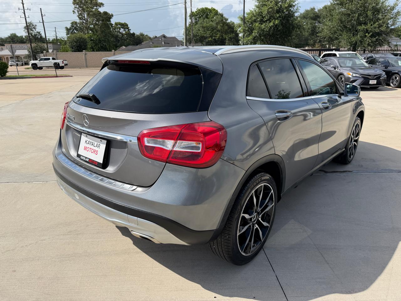 Mercedes-Benz GLA FWD 4dr GLA 250 2016