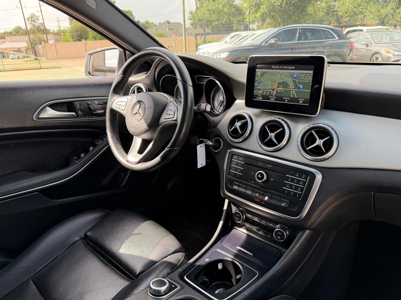 Mercedes-Benz GLA FWD 4dr GLA 250 2016