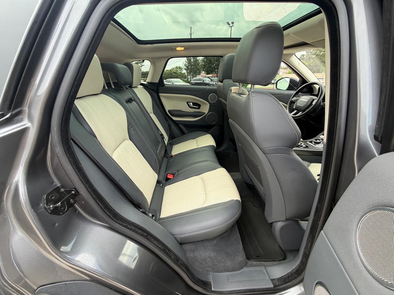 Land Rover Range Rover Evoque 5 Door SE 2018