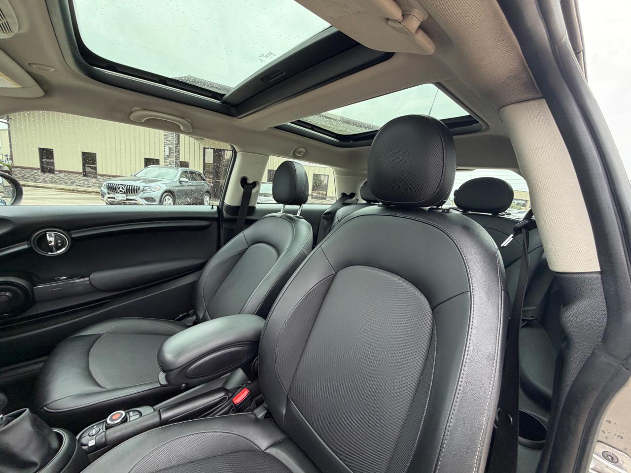 MINI Hardtop 2 Door Oxford Edition FWD 2018