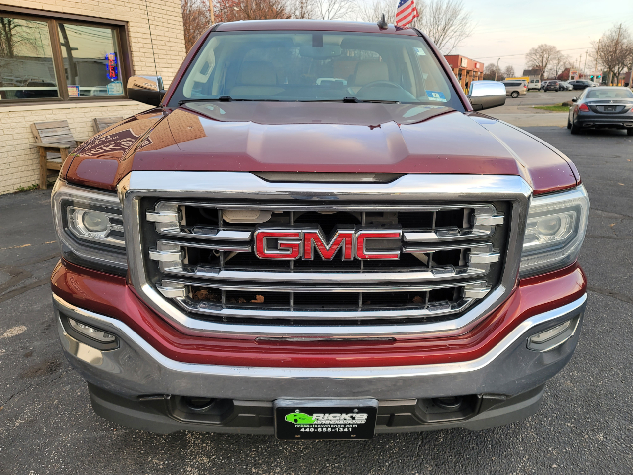 2016 Gmc Sierra 1500 SLT photo 2