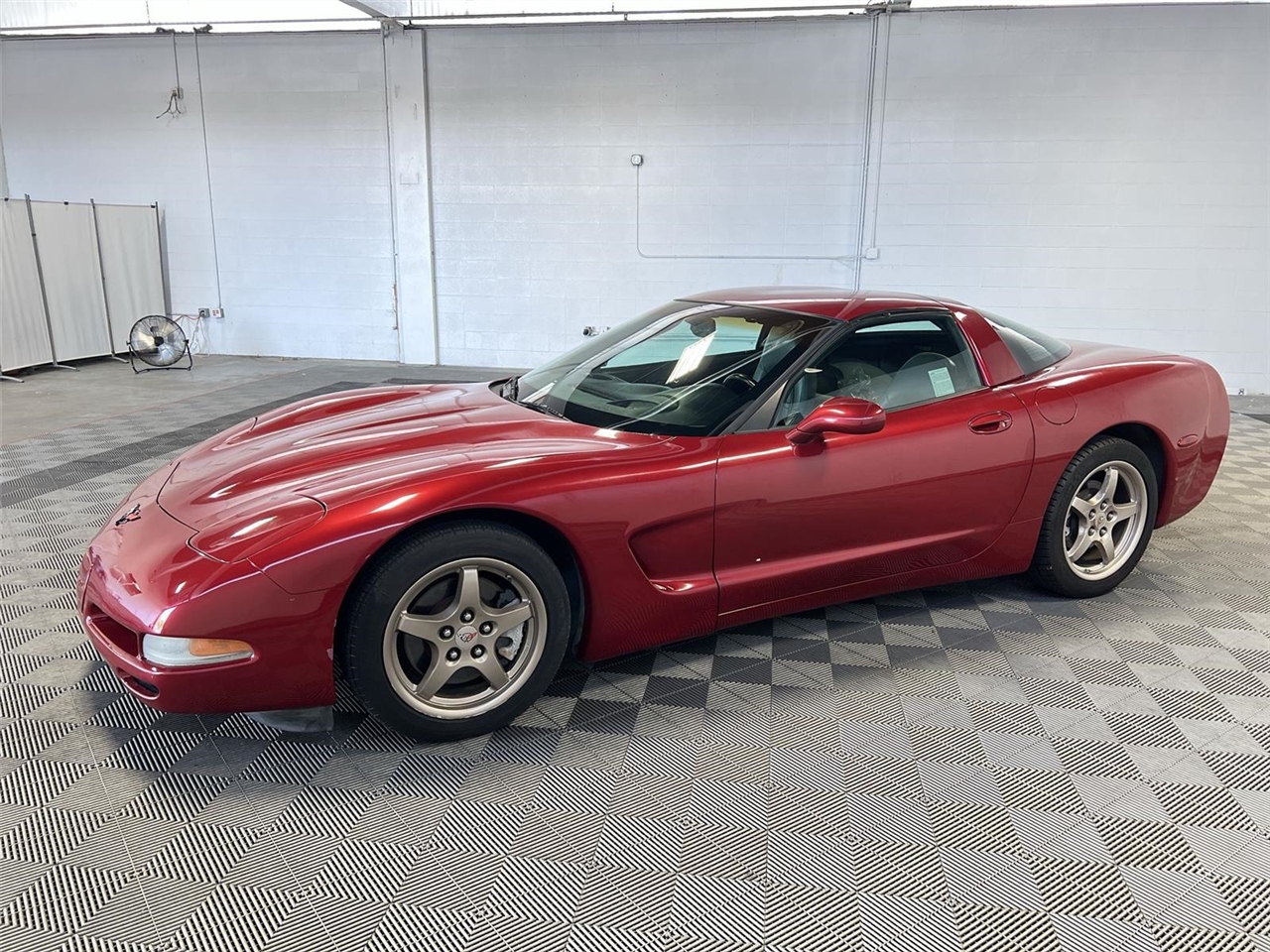 2004 Chevrolet Corvette 