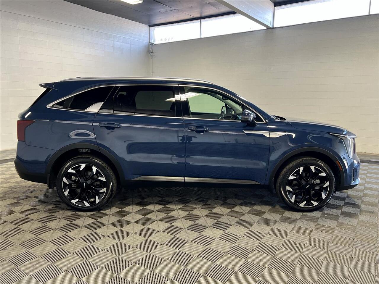 2024 Kia Sorento X-Line EX photo 5
