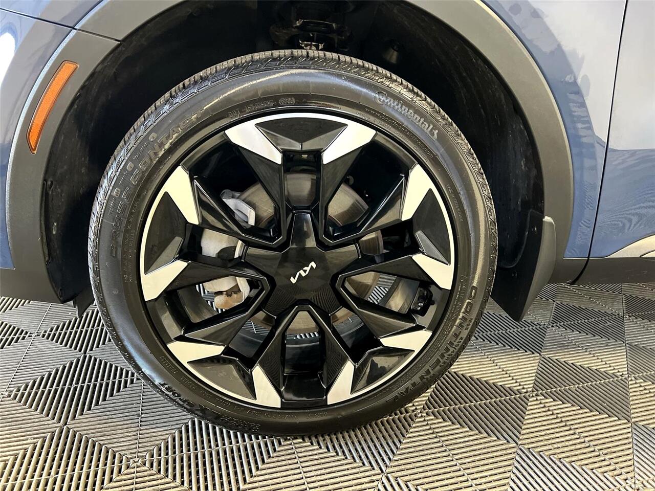 2024 Kia Sorento X-Line EX photo 8