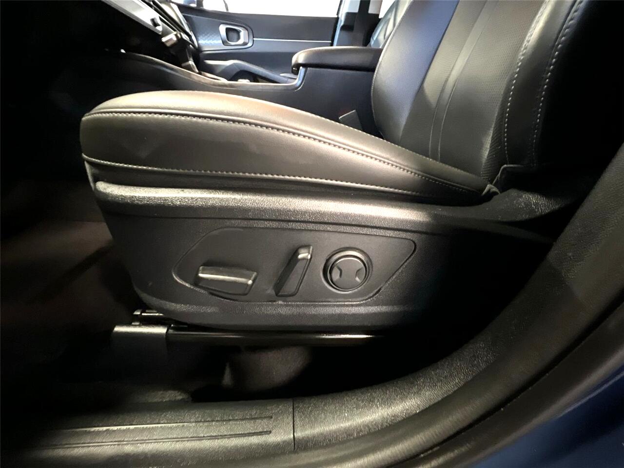 2024 Kia Sorento X-Line EX photo 10