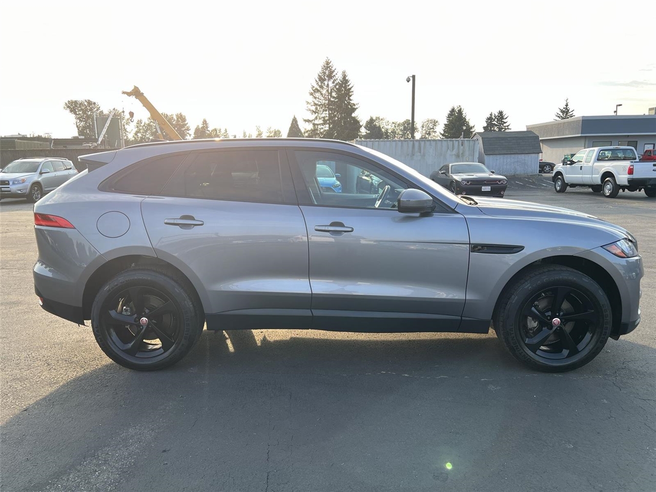 2020 Jaguar F-PACE Prestige photo 4