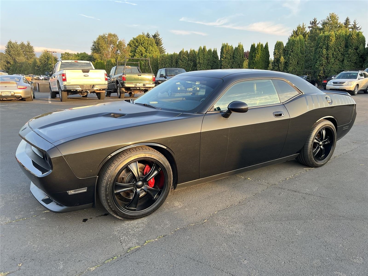 2010 Dodge Challenger SRT8 photo 2