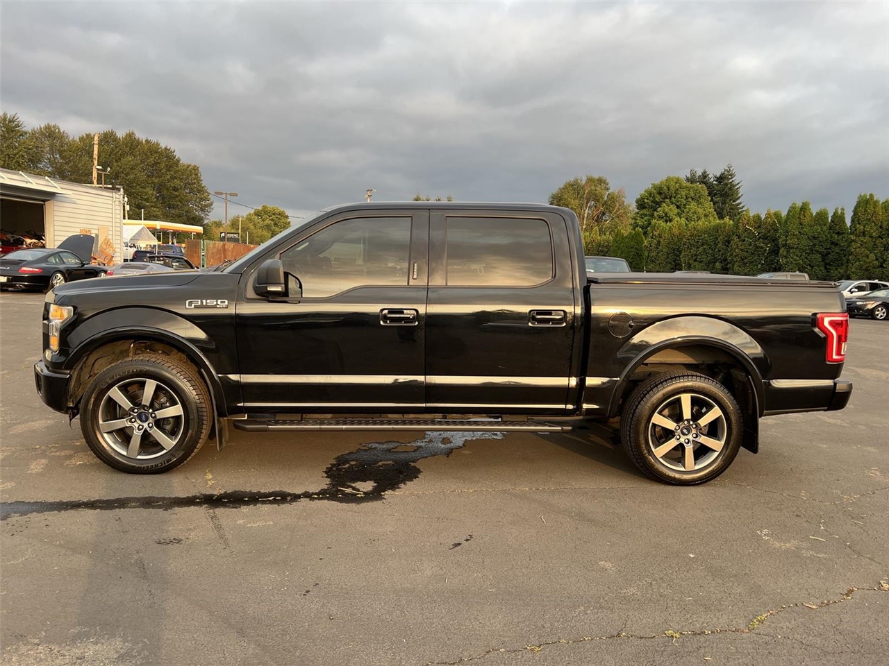 2016 Ford F-150 XLT photo 4