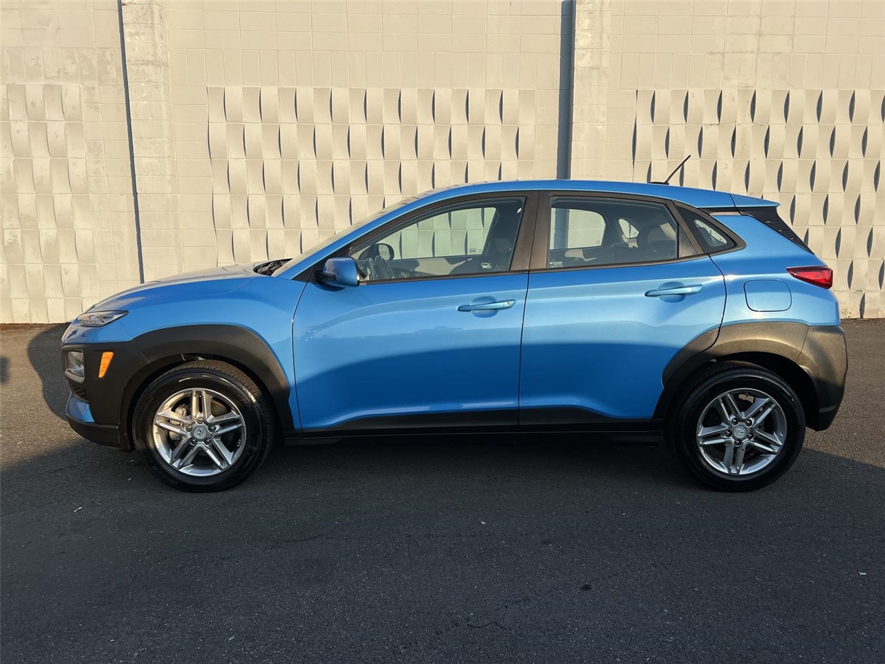 2019 Hyundai Kona SE photo 3