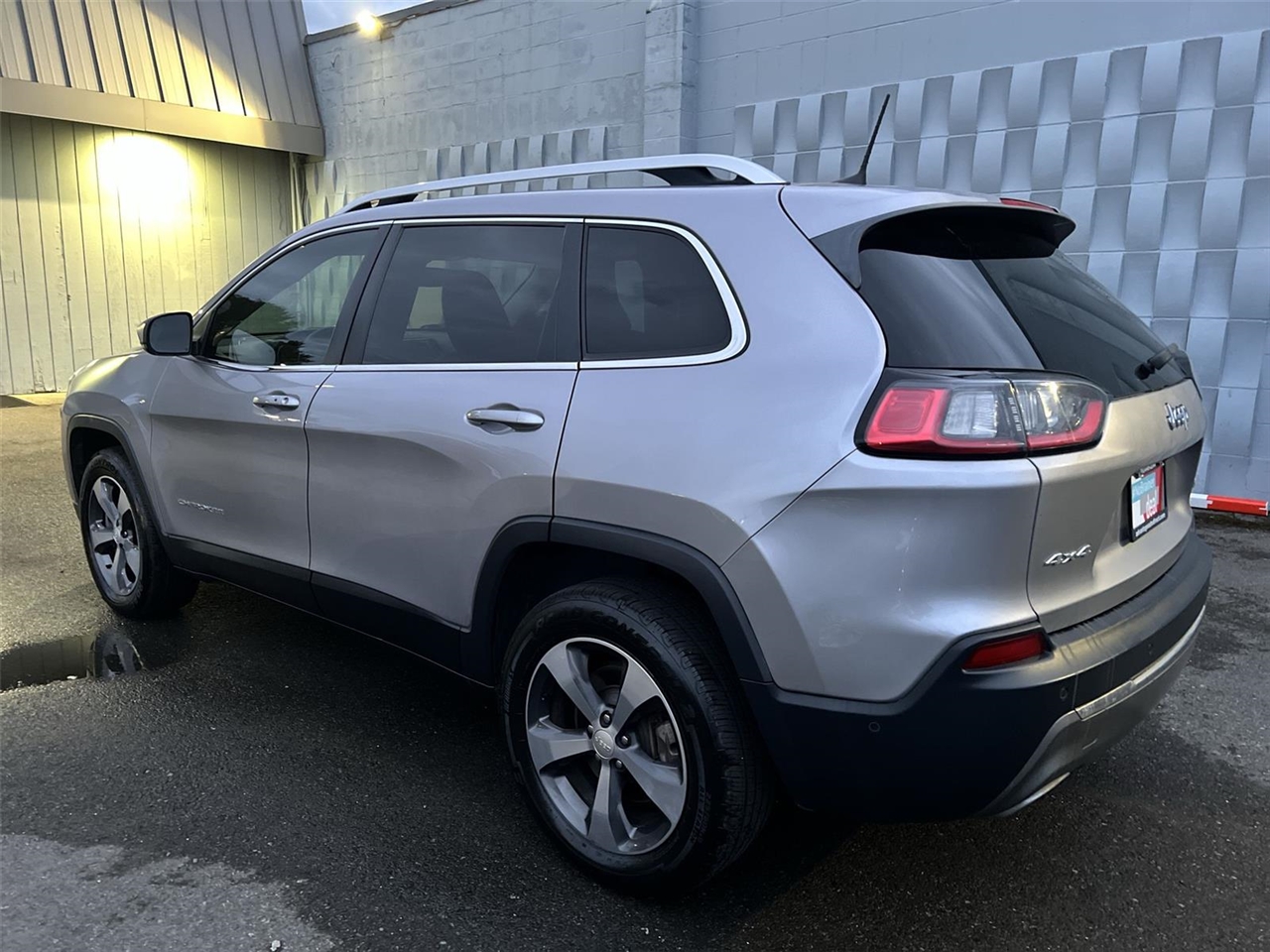 2019 Jeep Cherokee Limited photo 7