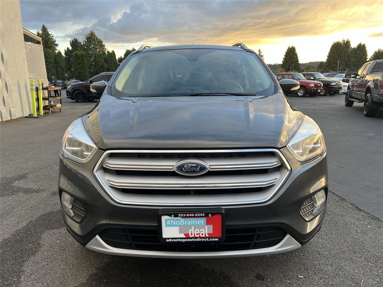 2018 Ford Escape Titanium photo 2