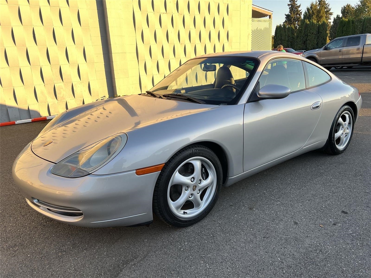 2000 Porsche 911 BASE
