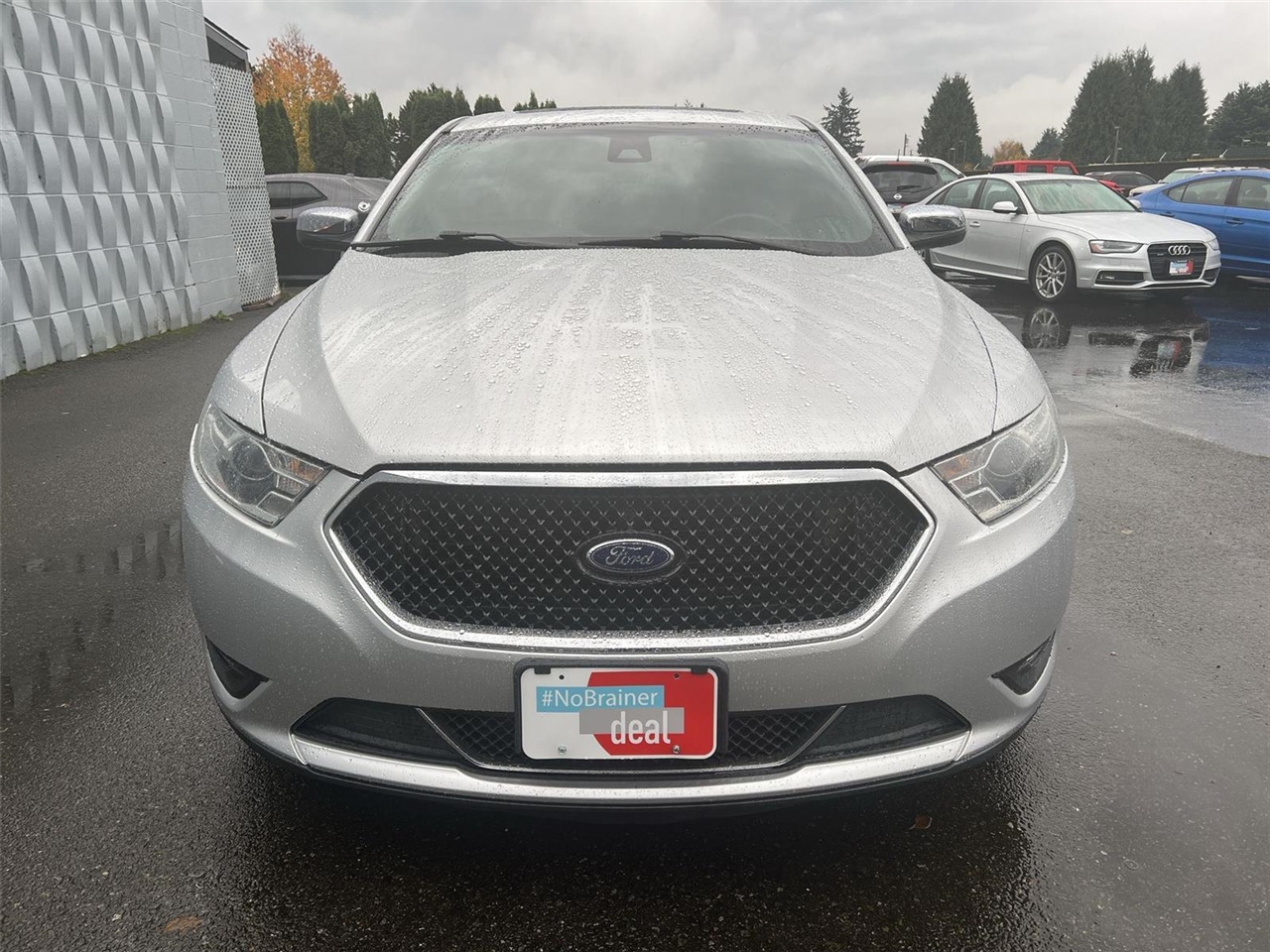 2019 Ford Taurus Limited photo 2