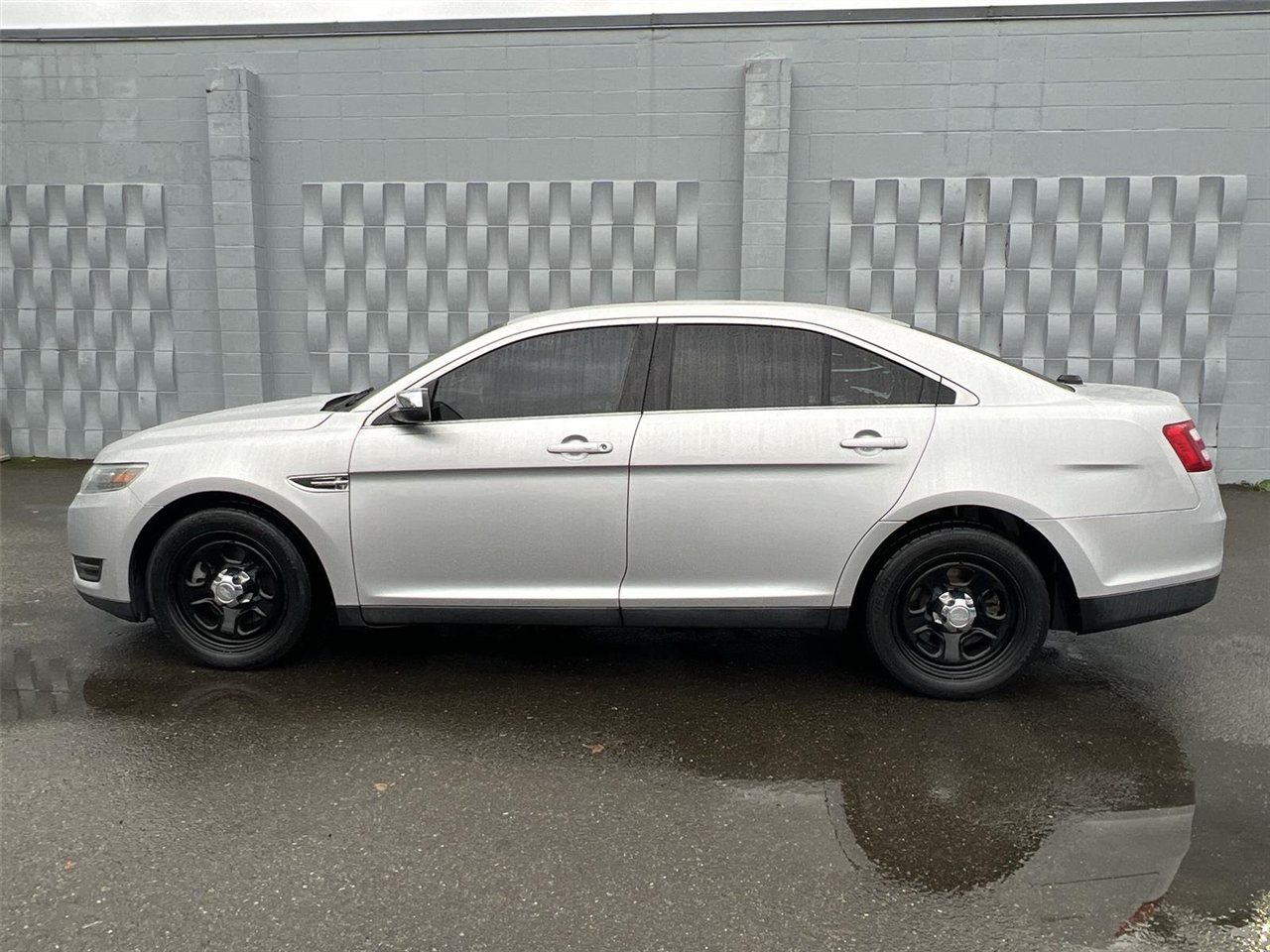 2019 Ford Taurus Limited photo 3