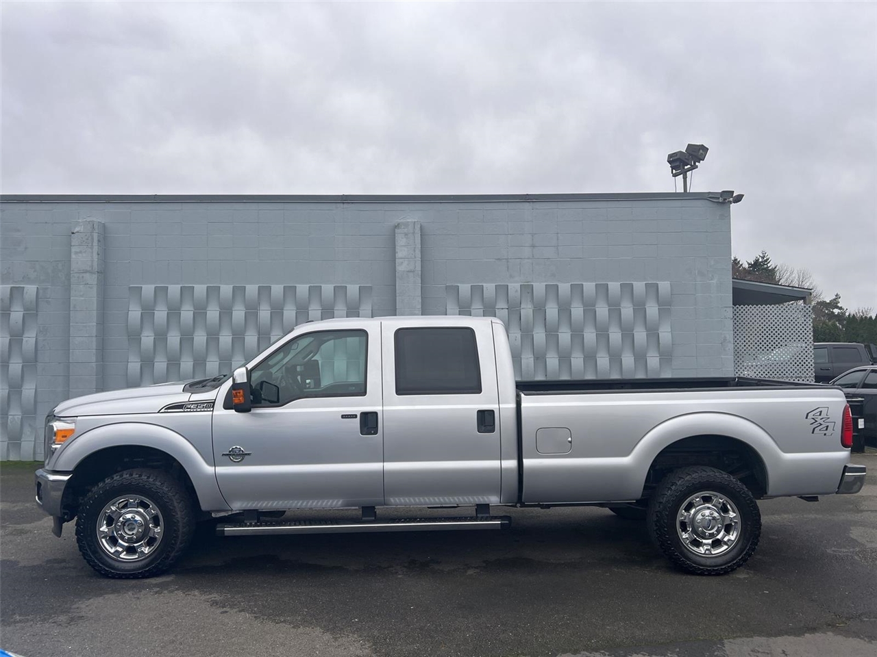 2016 Ford F-350 XLT photo 3