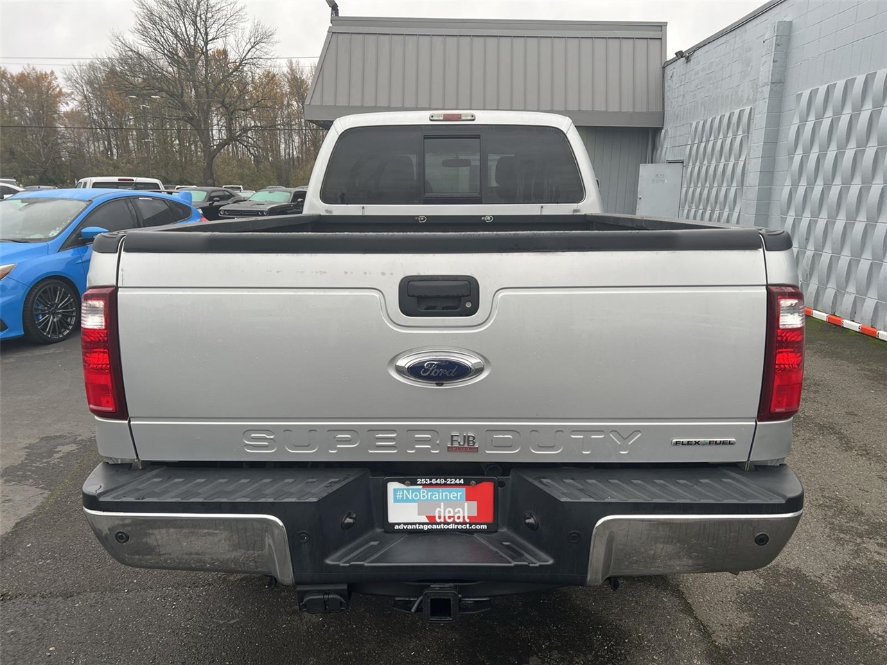 2016 Ford F-350 XLT photo 4