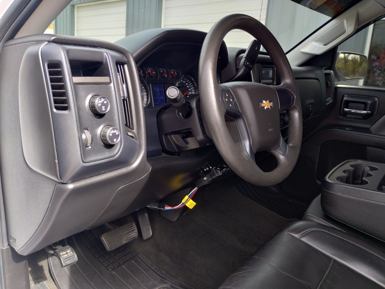 Chevrolet Silverado 1500 Work Truck Ext. Cab Short Box 4WD 2015 Chevrolet Silverado 1500 Work Truck Ext. Cab Short Box 4WD 2015