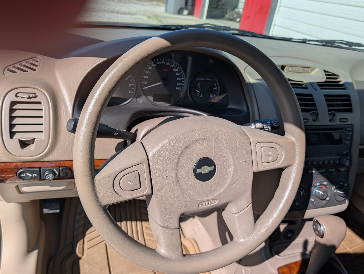 Chevrolet Malibu Maxx  2004