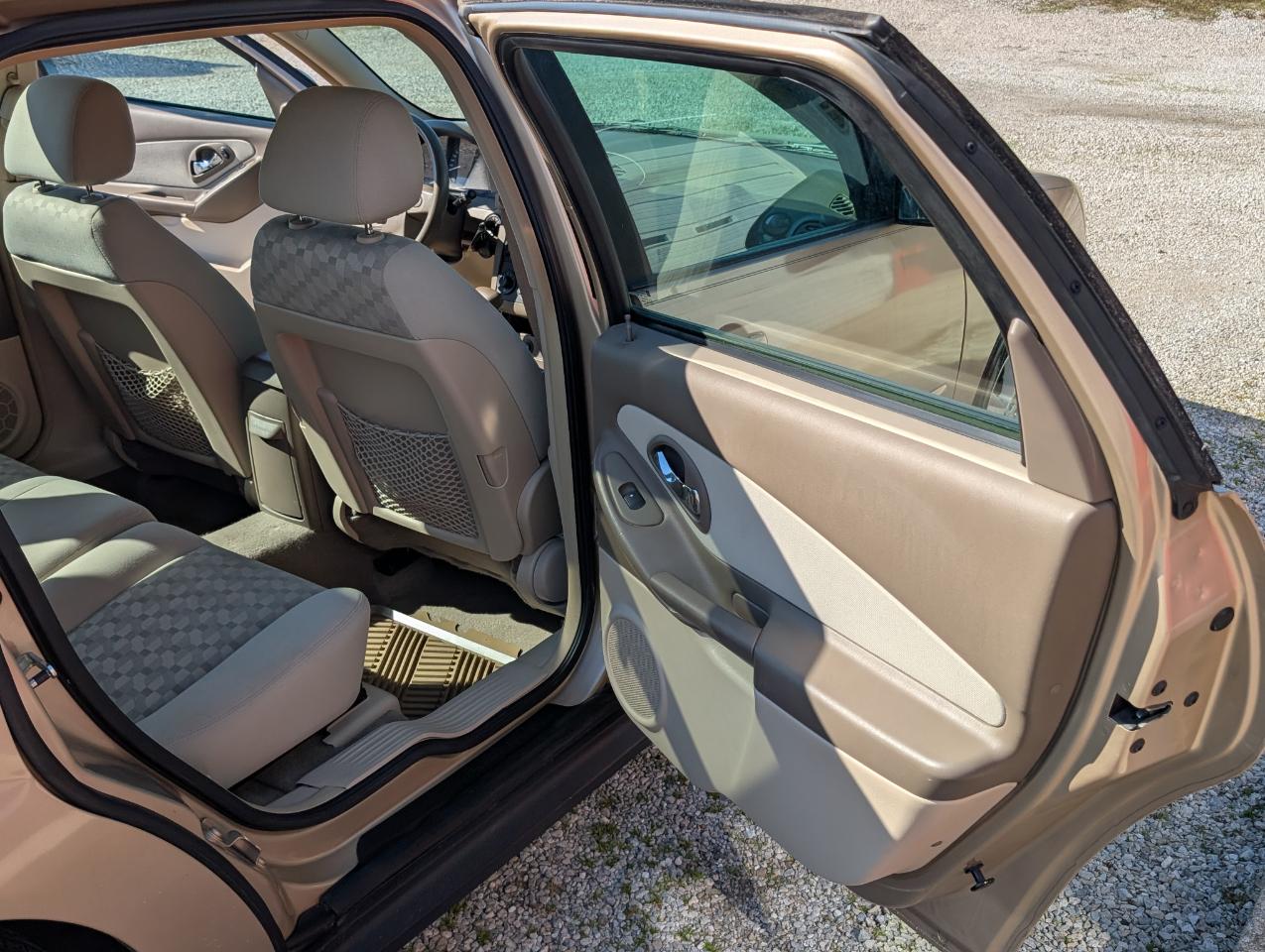 Chevrolet Malibu Maxx  2004