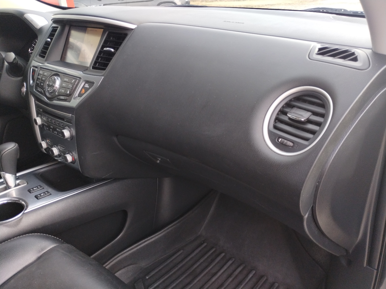 Nissan Pathfinder S 4WD 2019